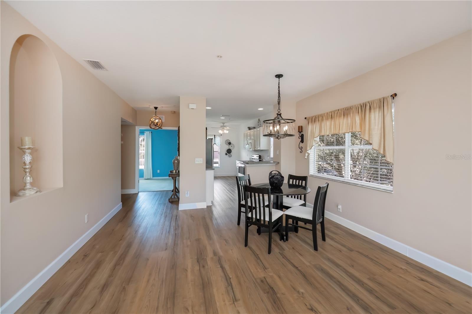 LAKE VIEW CONDOMINIUM AT HERITAGE - Residential