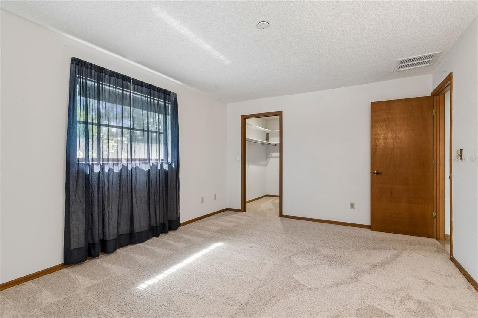 WESTLAKE VILLAGE - Residential