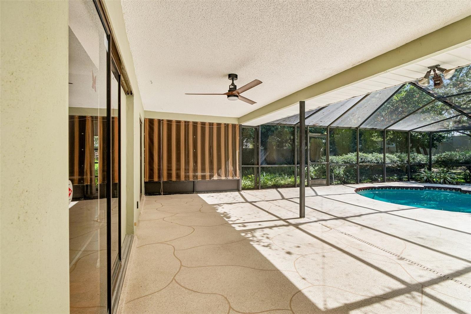 WESTLAKE VILLAGE - Residential