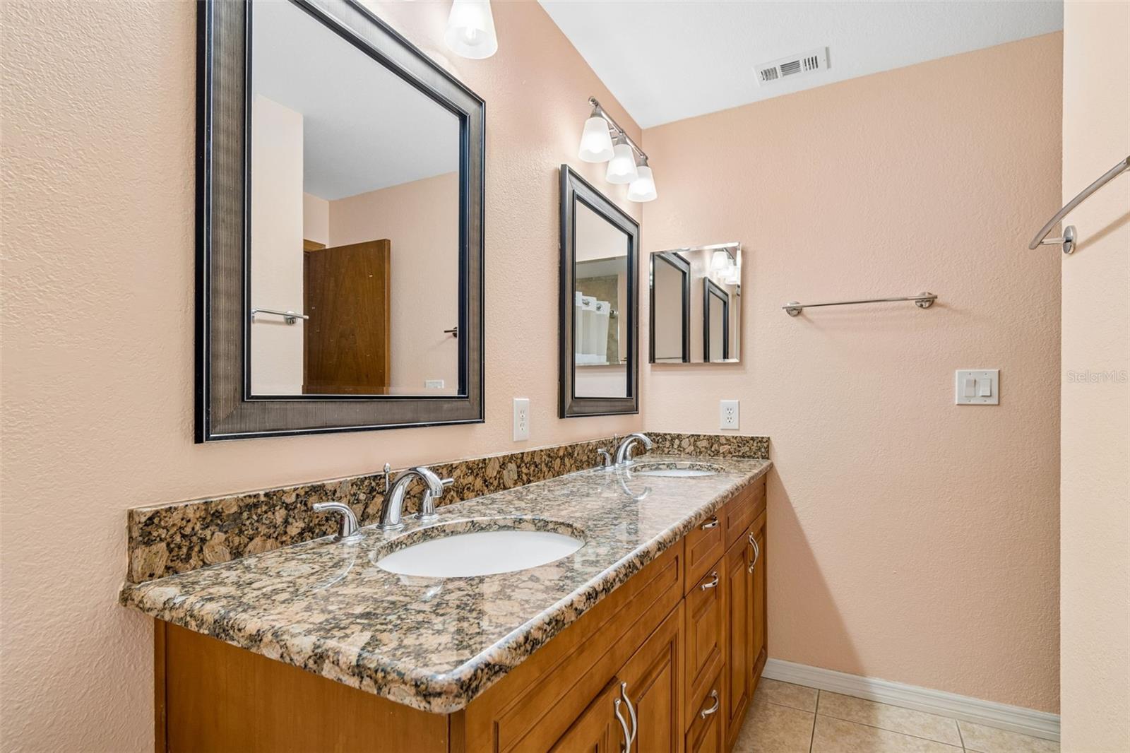 WESTLAKE VILLAGE - Residential