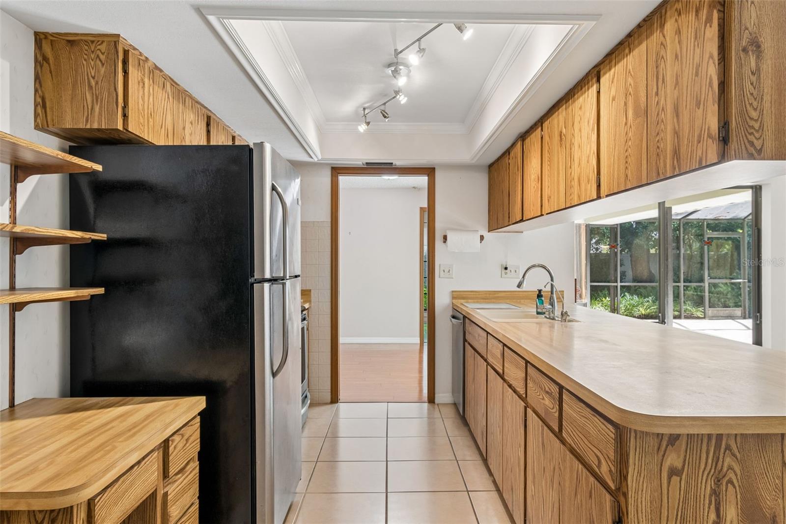 WESTLAKE VILLAGE - Residential