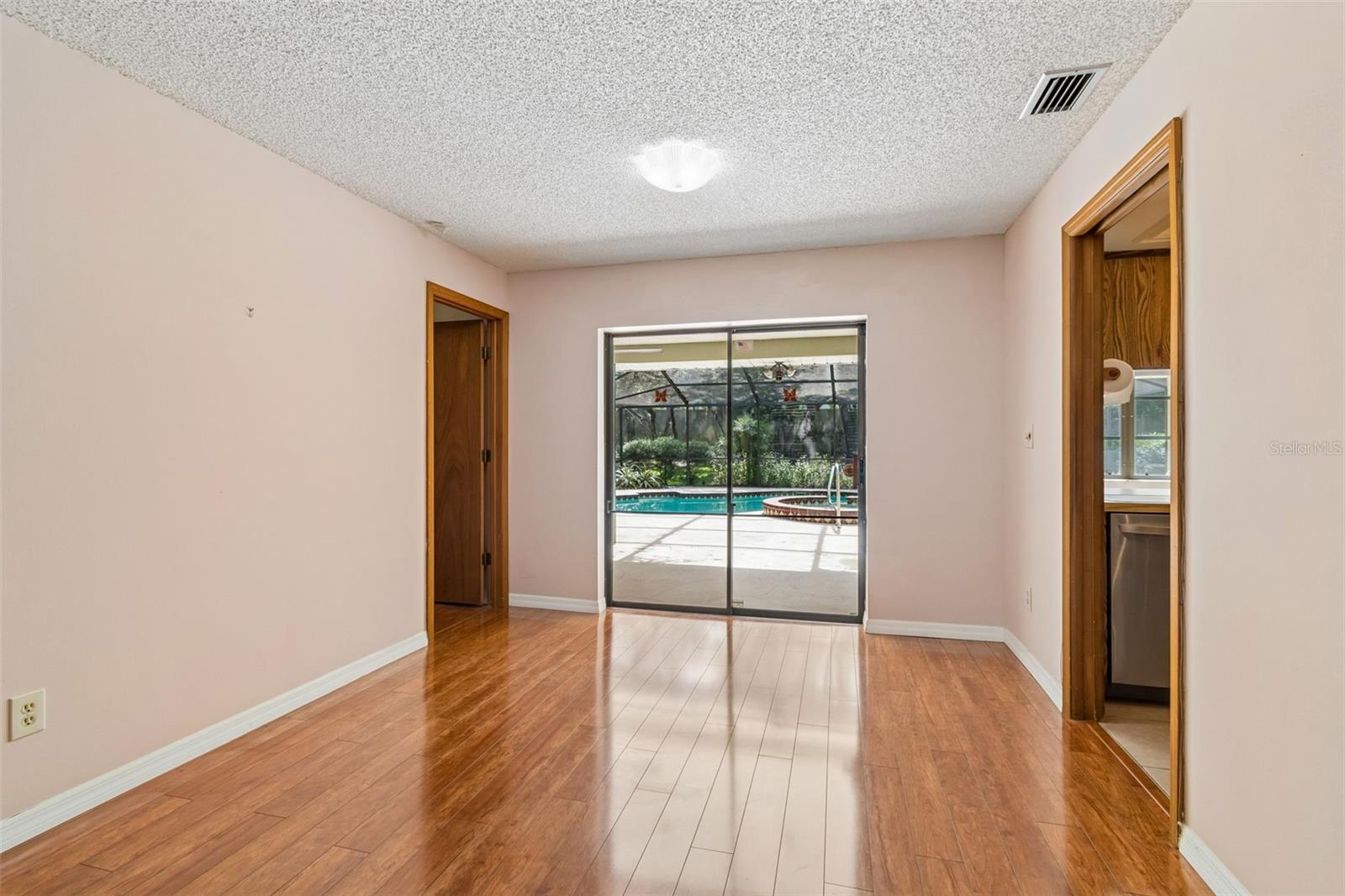 WESTLAKE VILLAGE - Residential
