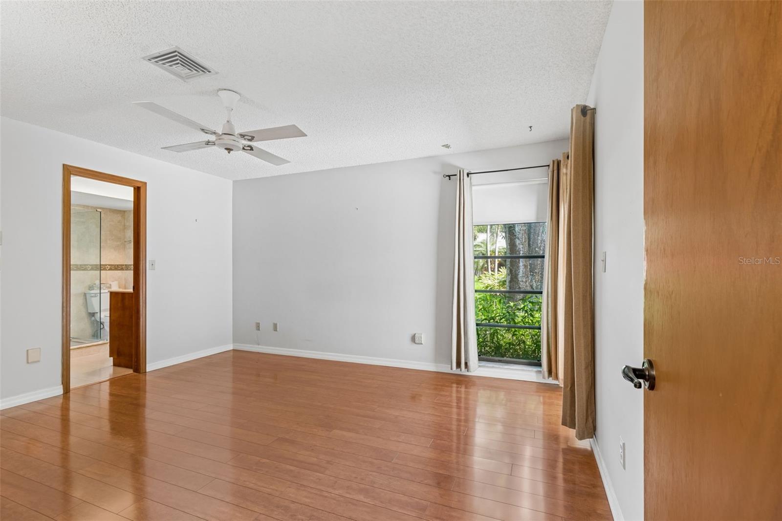 WESTLAKE VILLAGE - Residential
