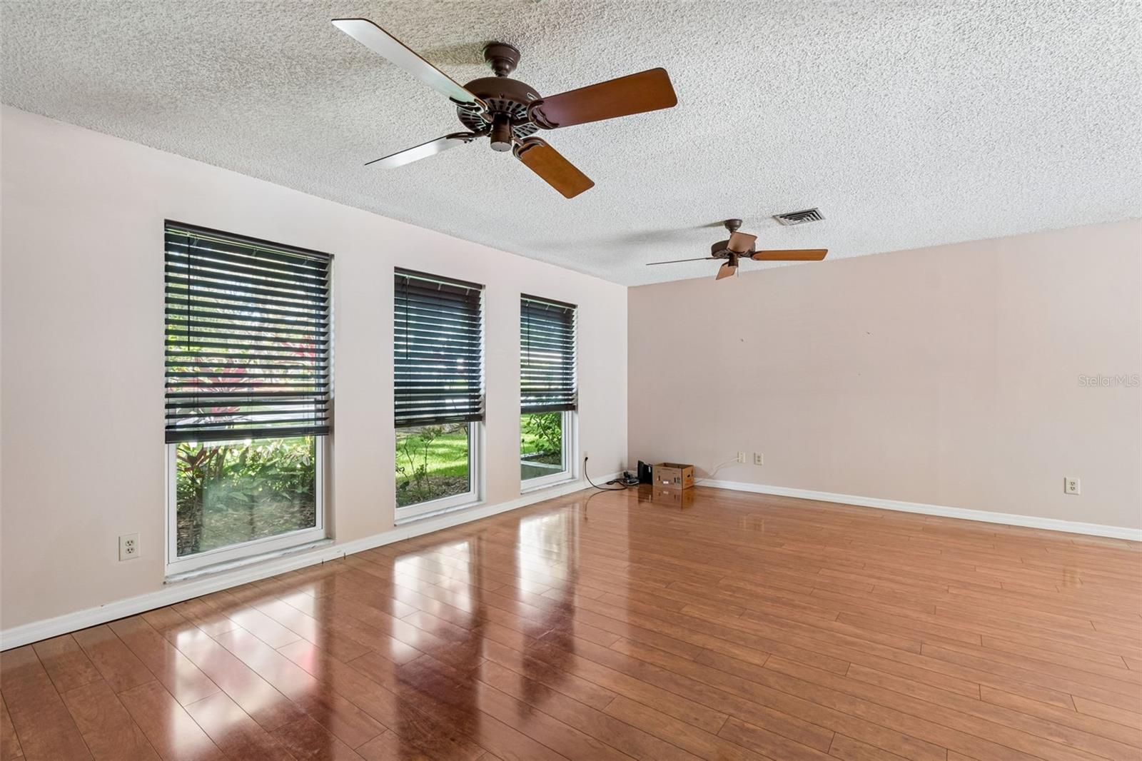 WESTLAKE VILLAGE - Residential