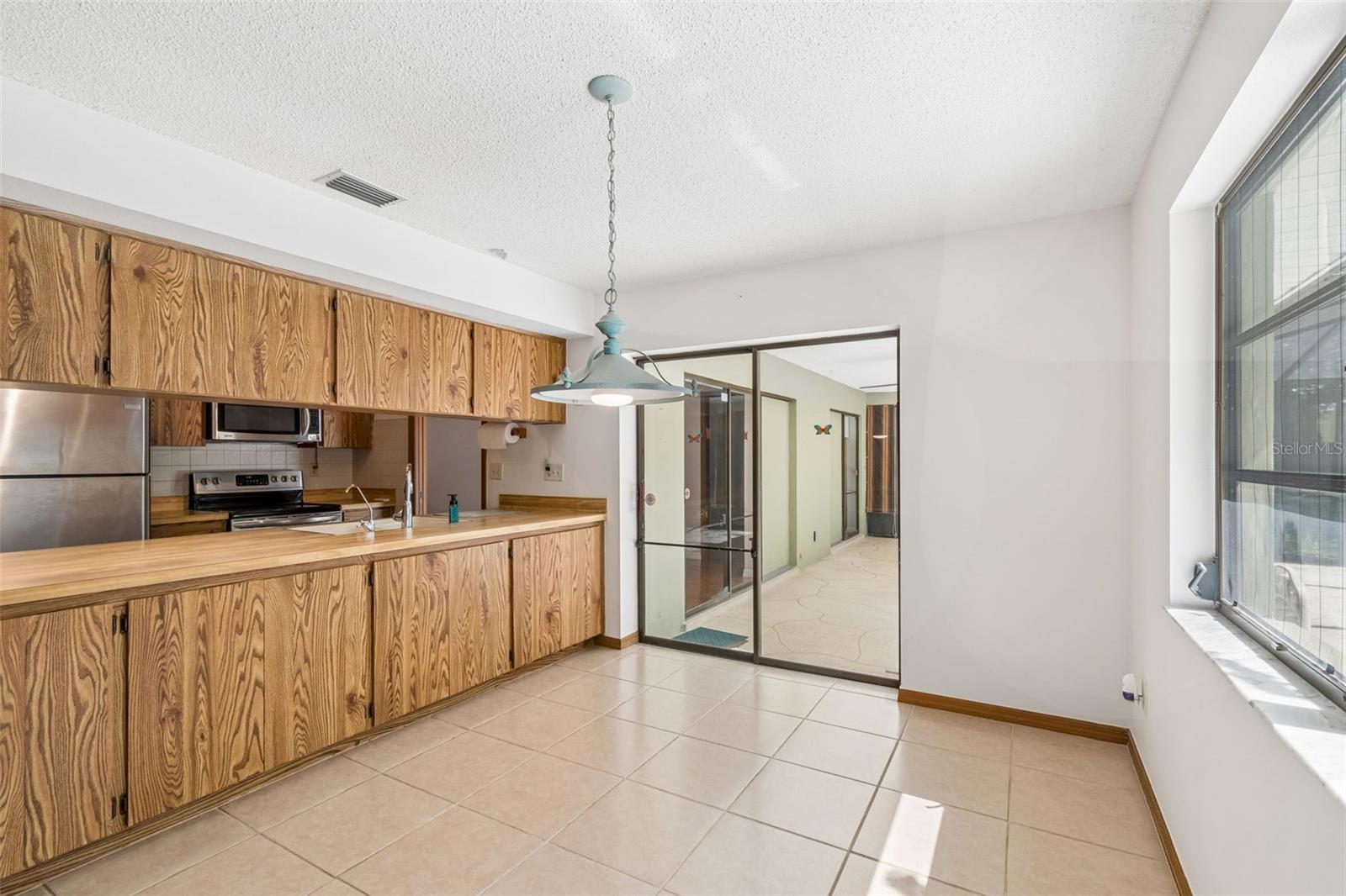 WESTLAKE VILLAGE - Residential