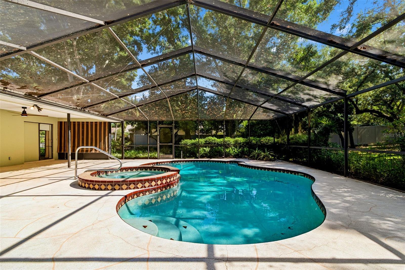 WESTLAKE VILLAGE - Residential
