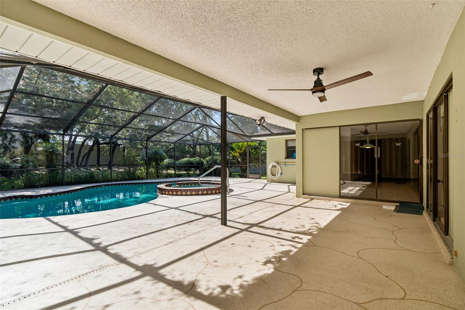 WESTLAKE VILLAGE - Residential