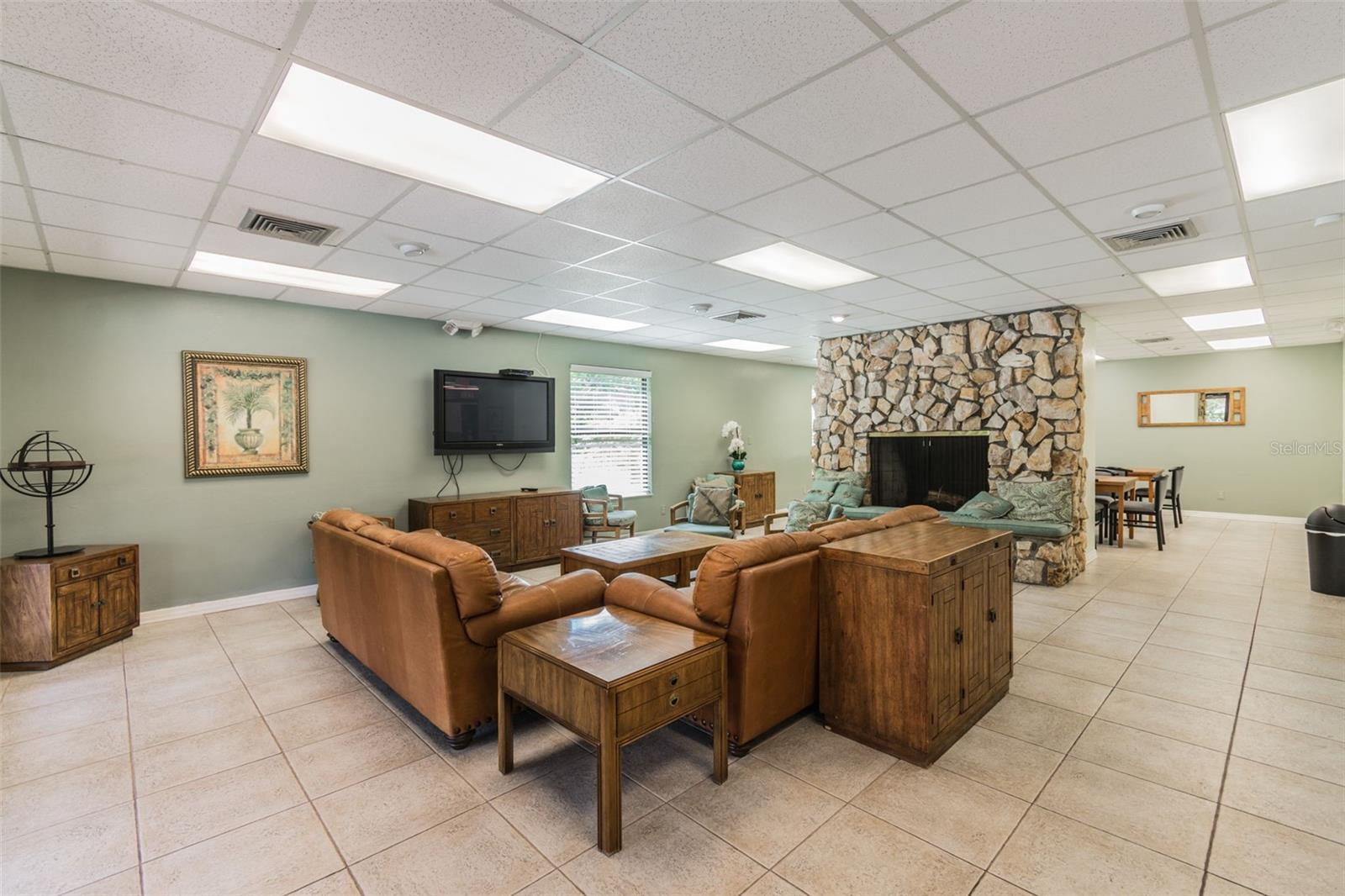 WESTLAKE VILLAGE - Residential