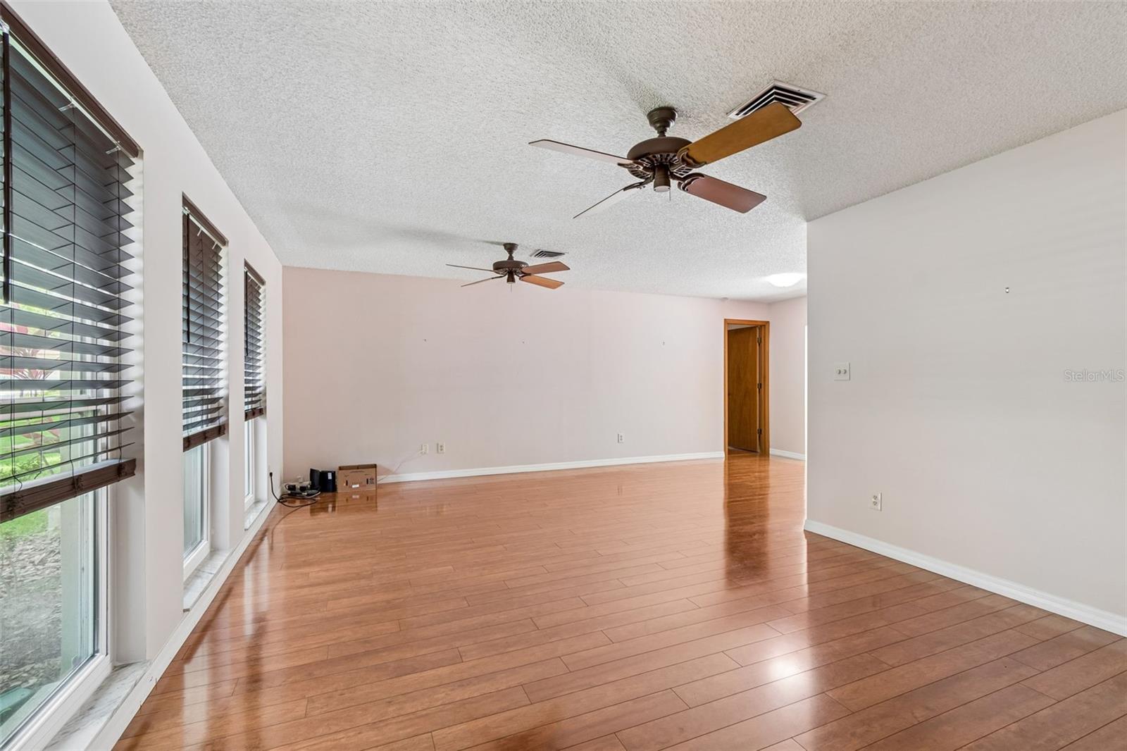 WESTLAKE VILLAGE - Residential