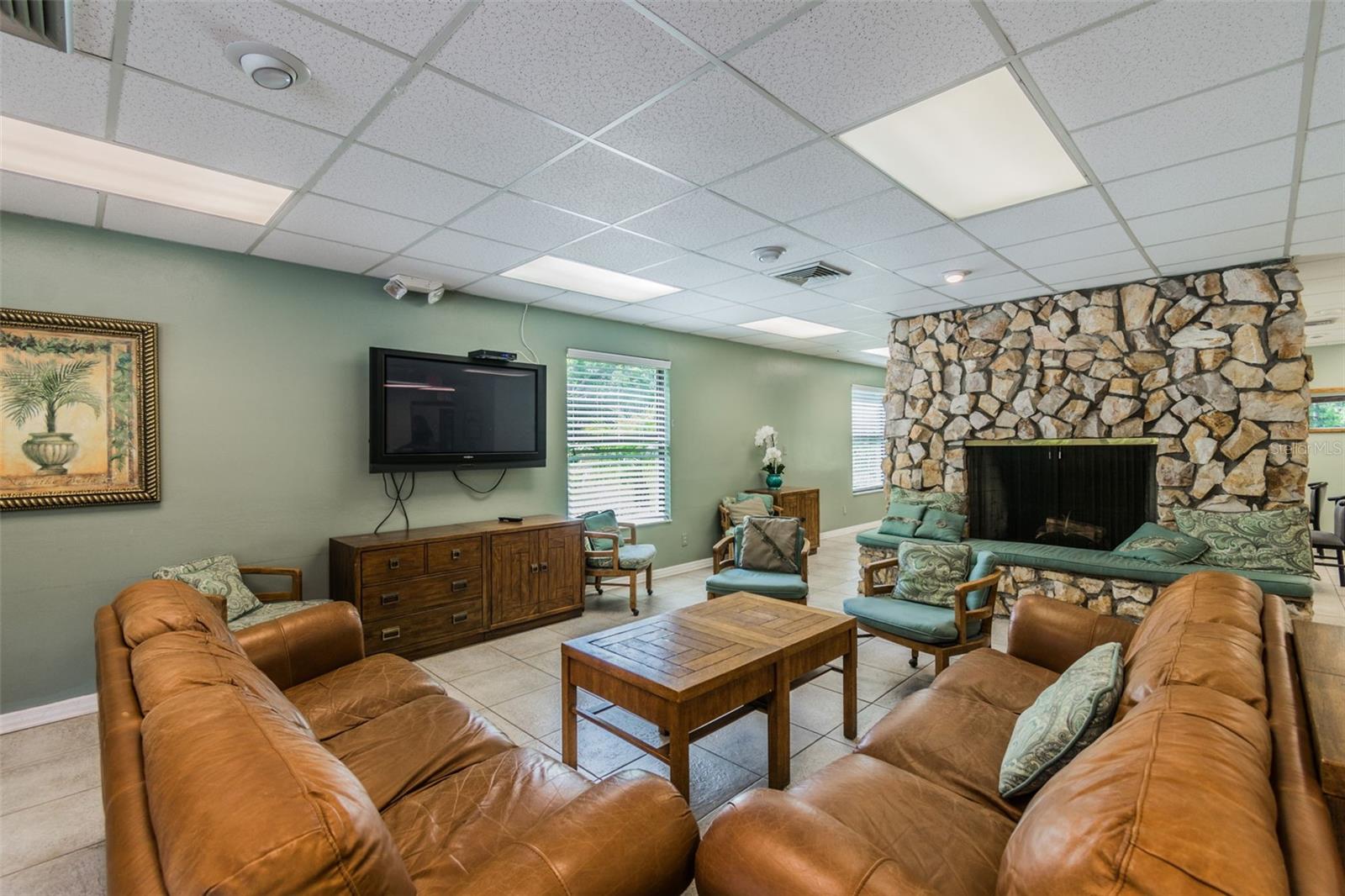 WESTLAKE VILLAGE - Residential