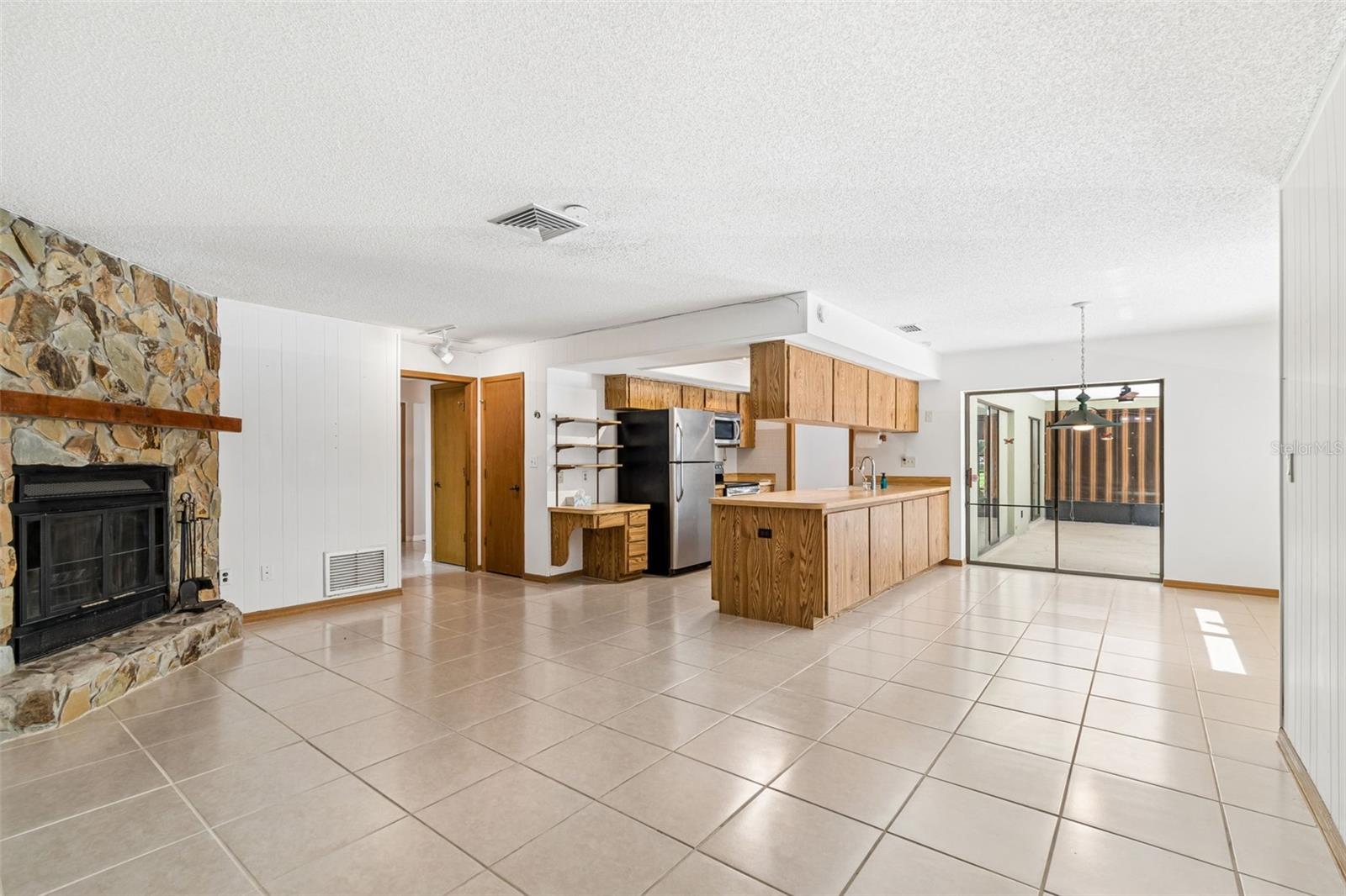 WESTLAKE VILLAGE - Residential