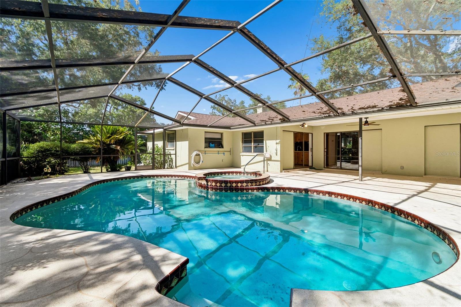 WESTLAKE VILLAGE - Residential