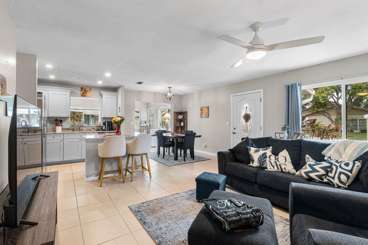 1906 CANTERBURY LANE 26