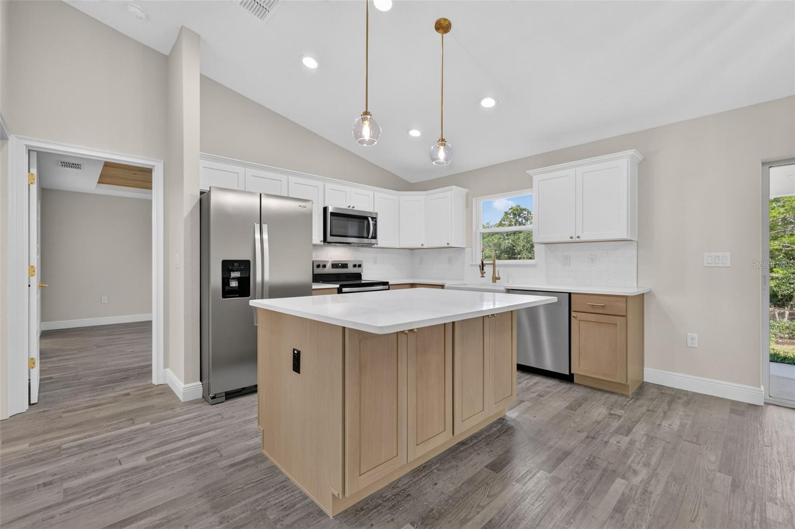153 OAK CIRCLE