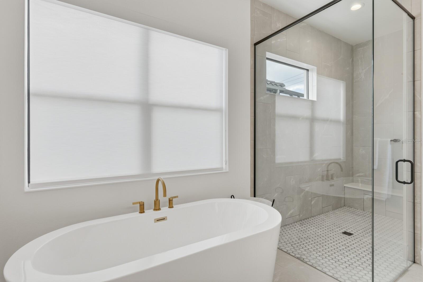 ARIA PH II - Residential