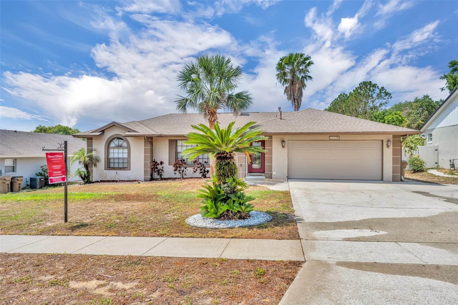 15628 HIDDEN LAKE CIRCLE