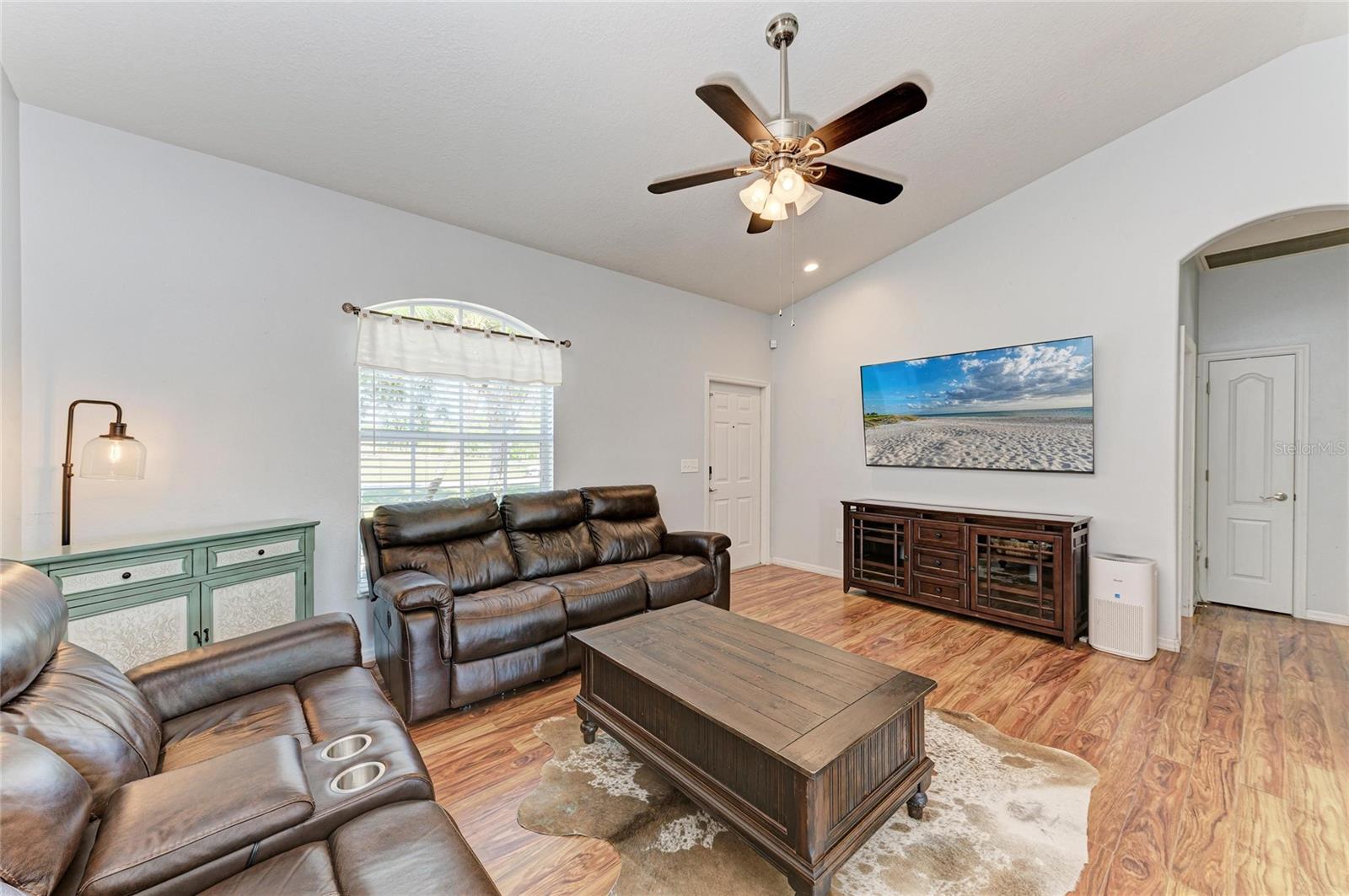 GOLDENS THIRD ADD TO VERNA - Residential