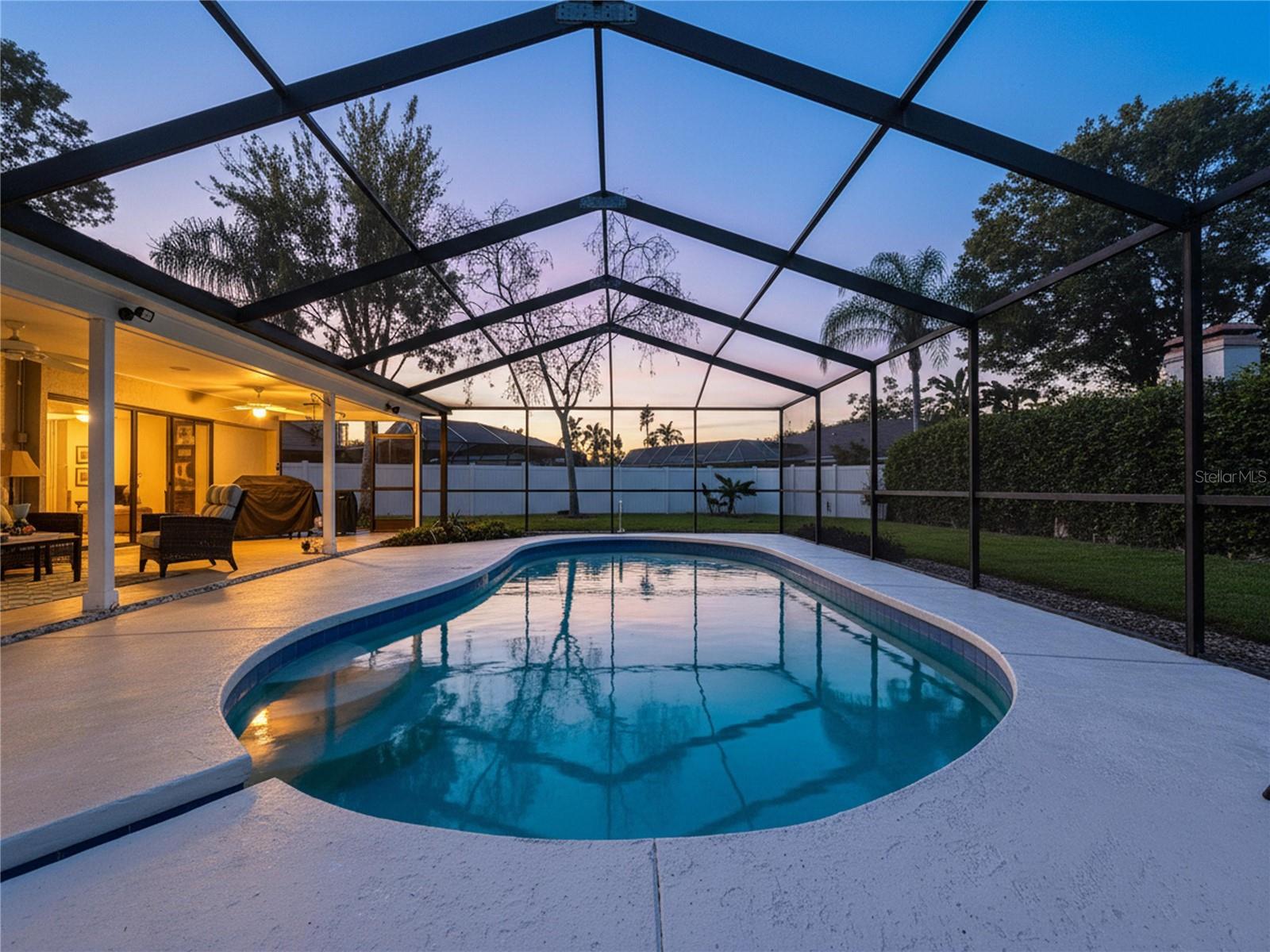 LAKE MAGDALENE MANORS - Residential