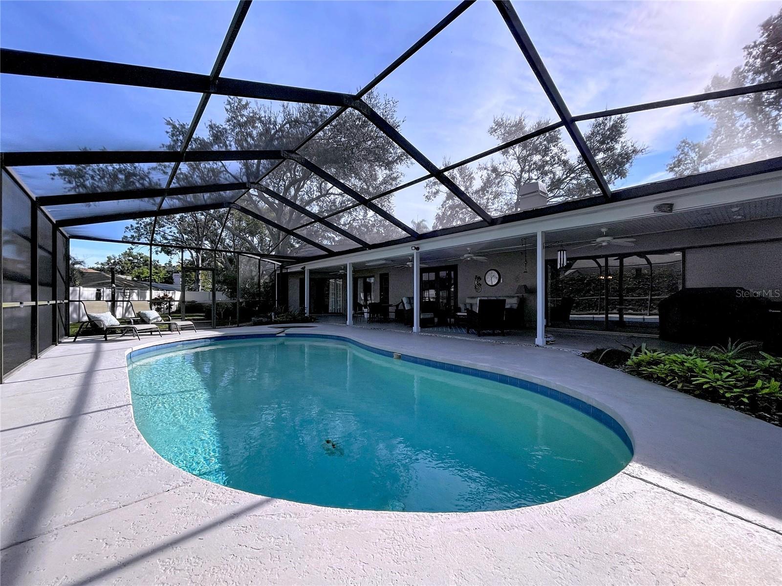 LAKE MAGDALENE MANORS - Residential