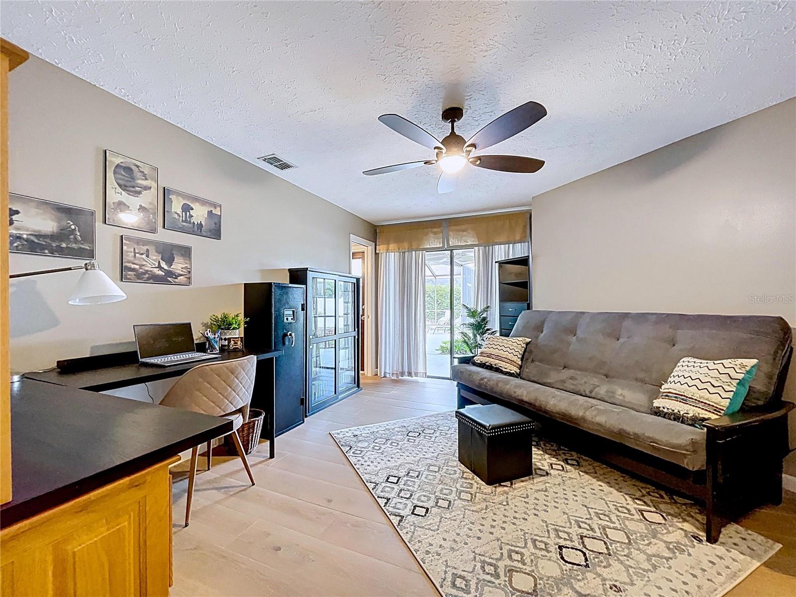 LAKE MAGDALENE MANORS - Residential