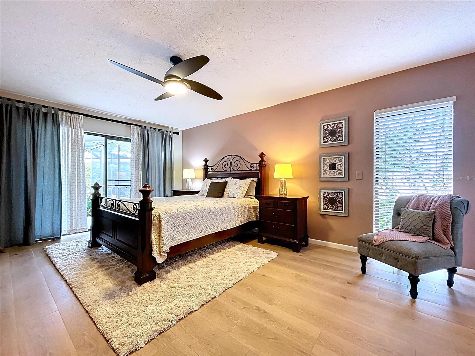 LAKE MAGDALENE MANORS - Residential