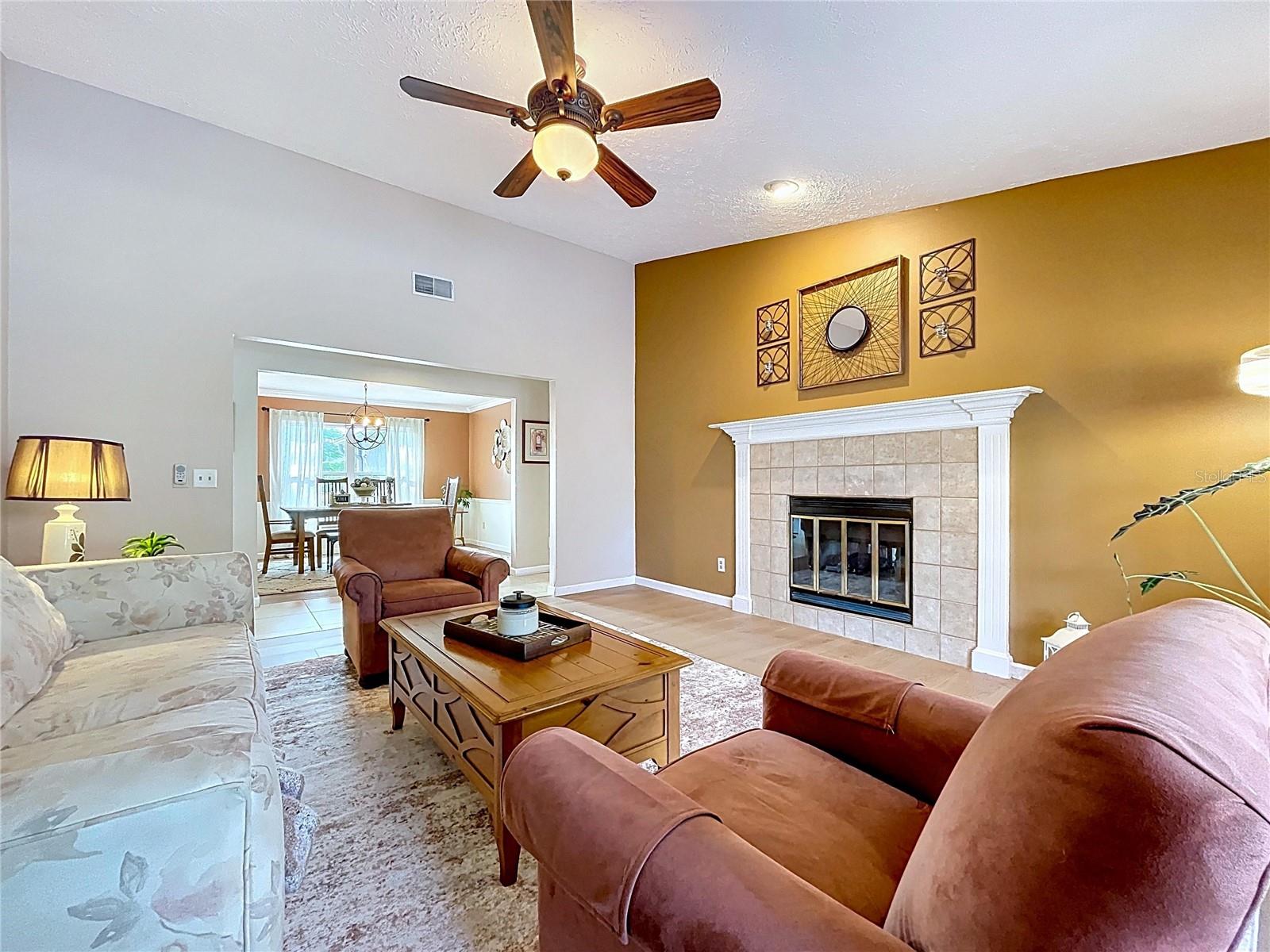 LAKE MAGDALENE MANORS - Residential