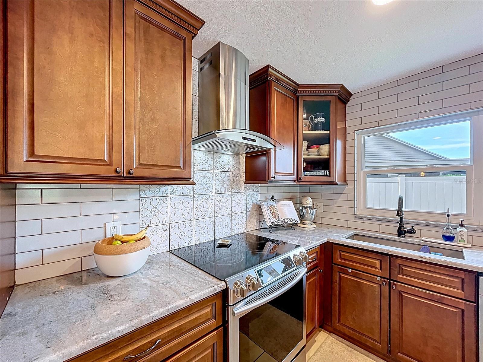 LAKE MAGDALENE MANORS - Residential