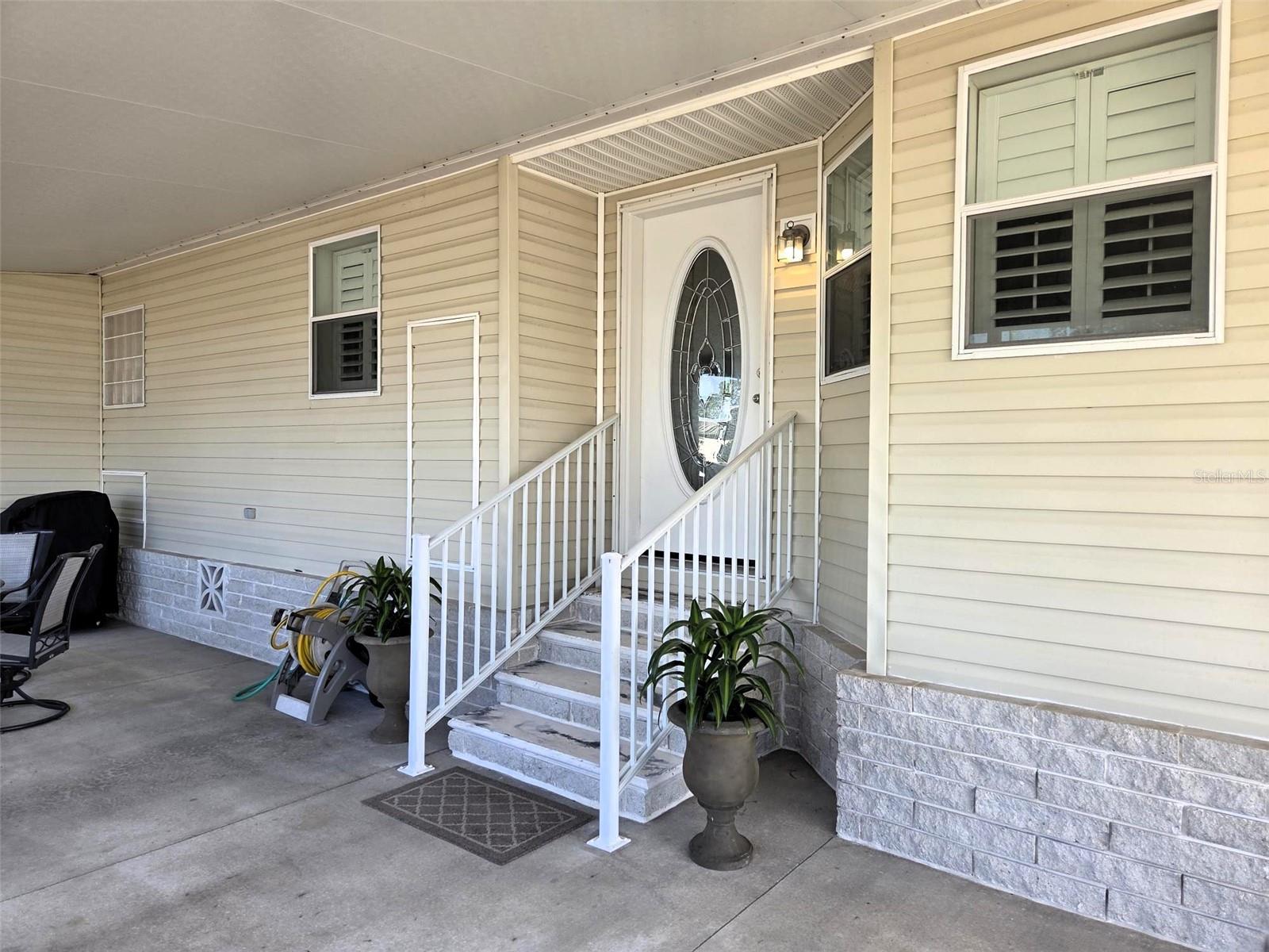 OAKWOOD MANOR - Residential