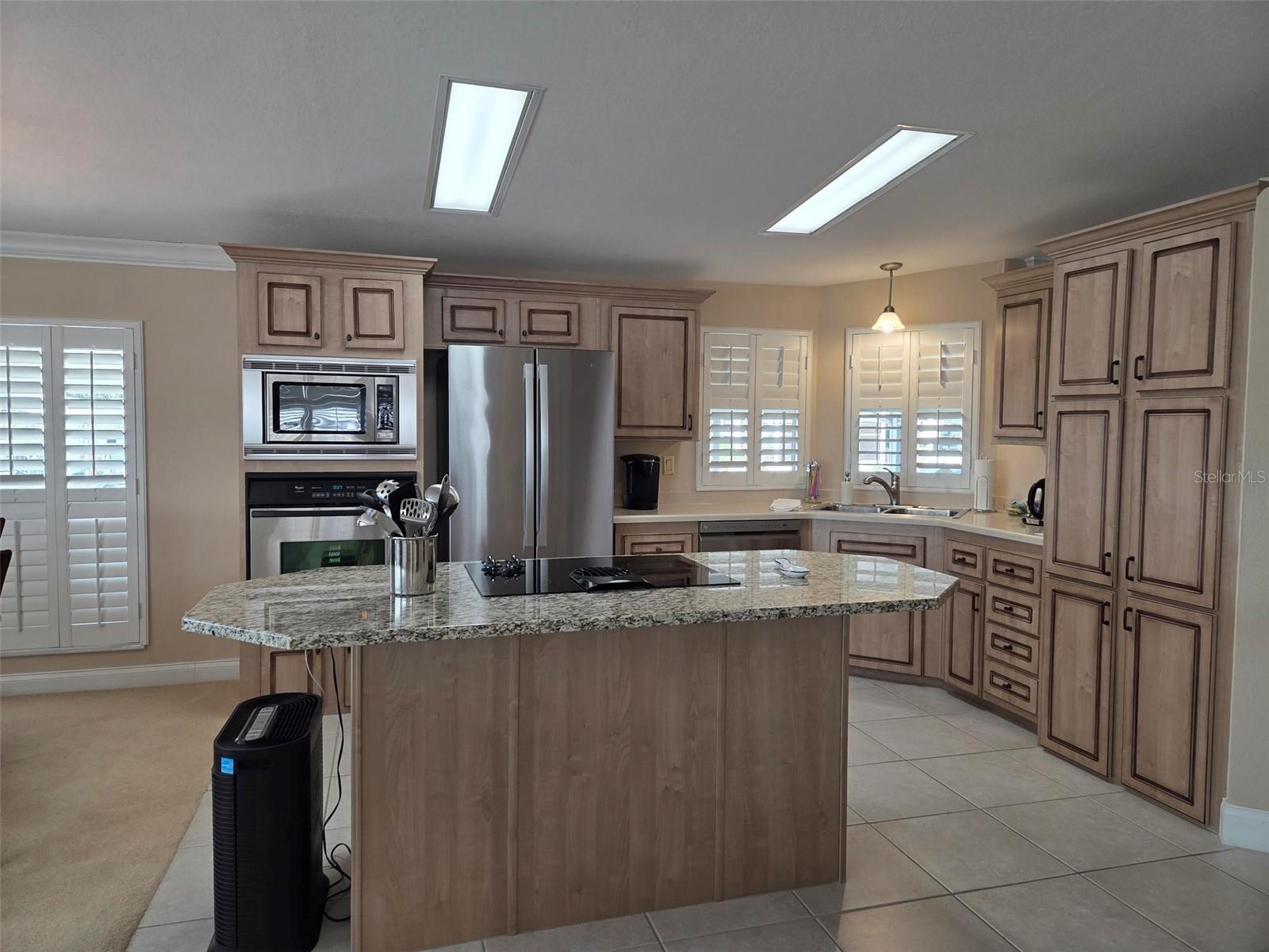 OAKWOOD MANOR - Residential