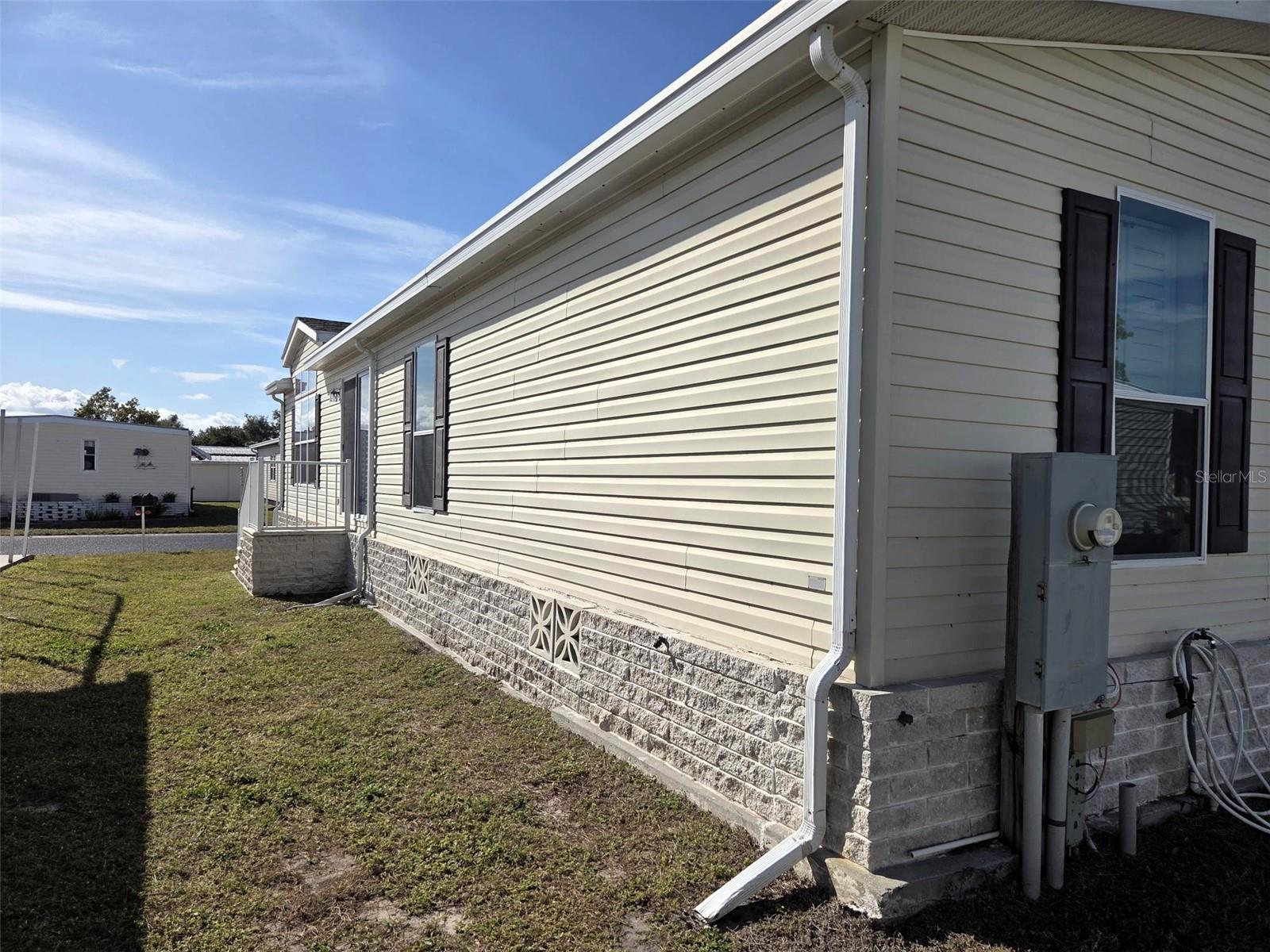 OAKWOOD MANOR - Residential