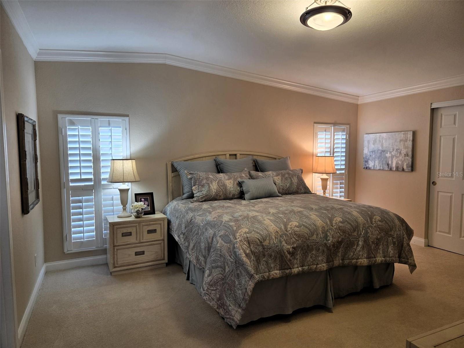 OAKWOOD MANOR - Residential