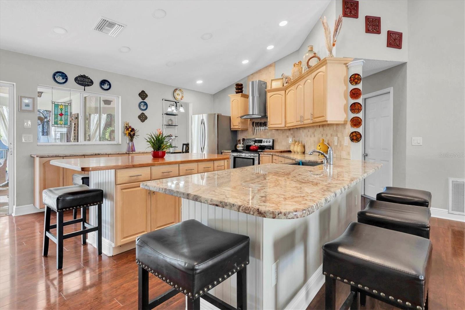 HUNTERS RIDGE - Residential