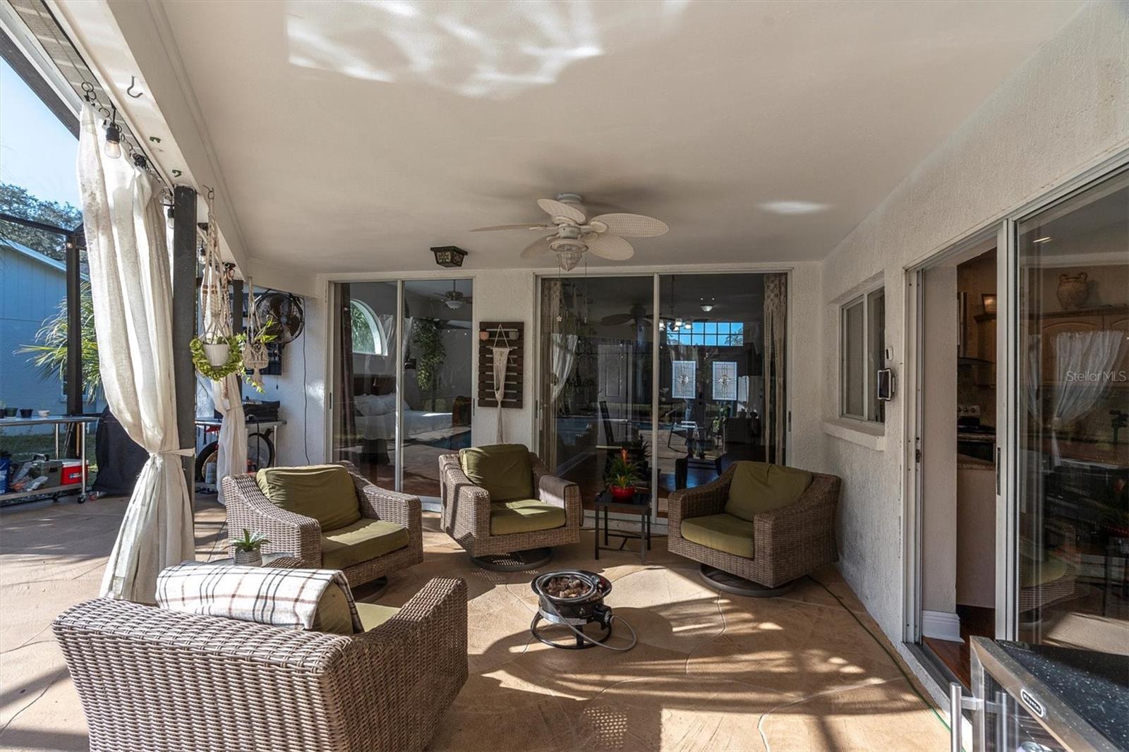 HUNTERS RIDGE - Residential