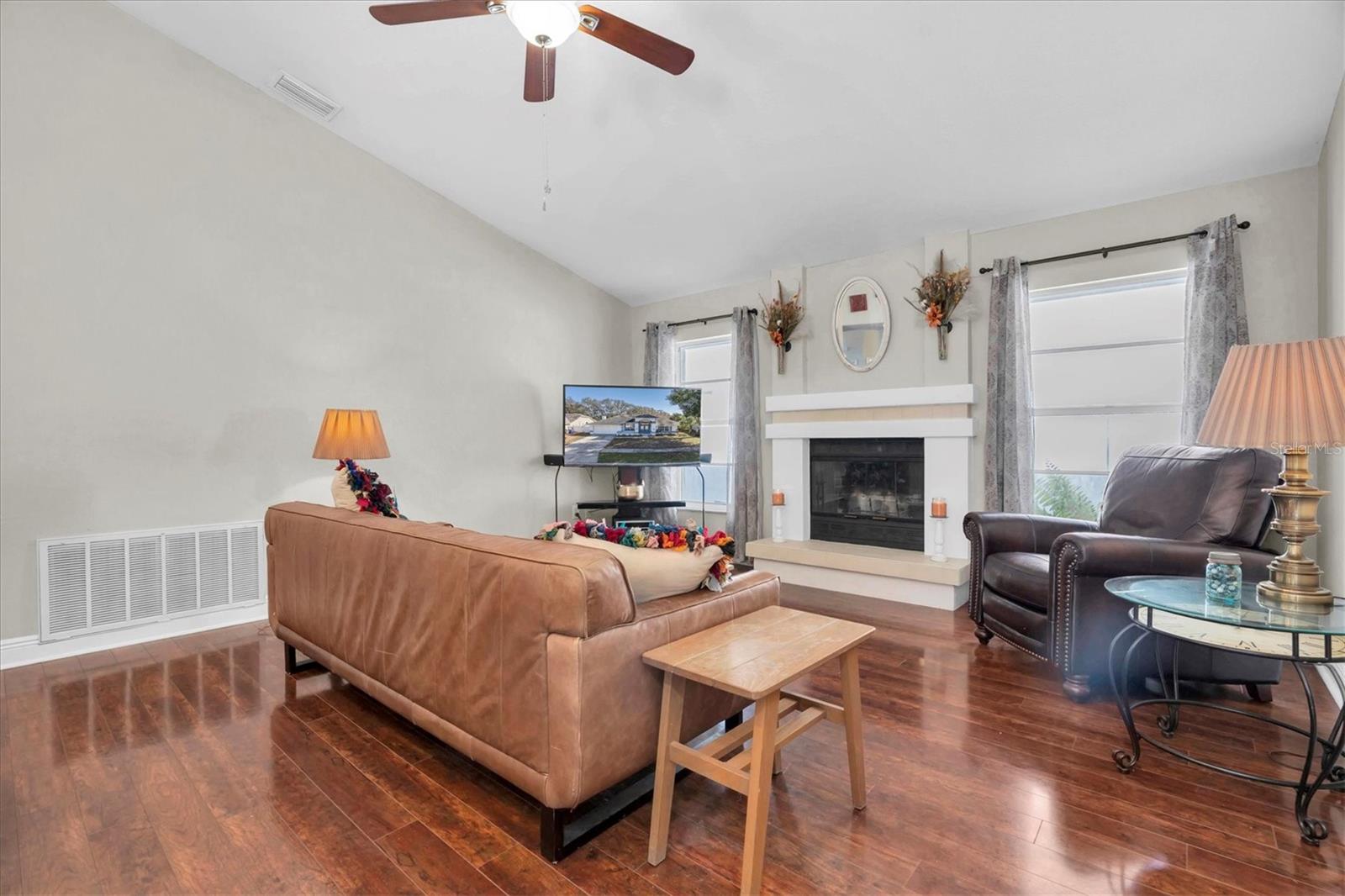 HUNTERS RIDGE - Residential