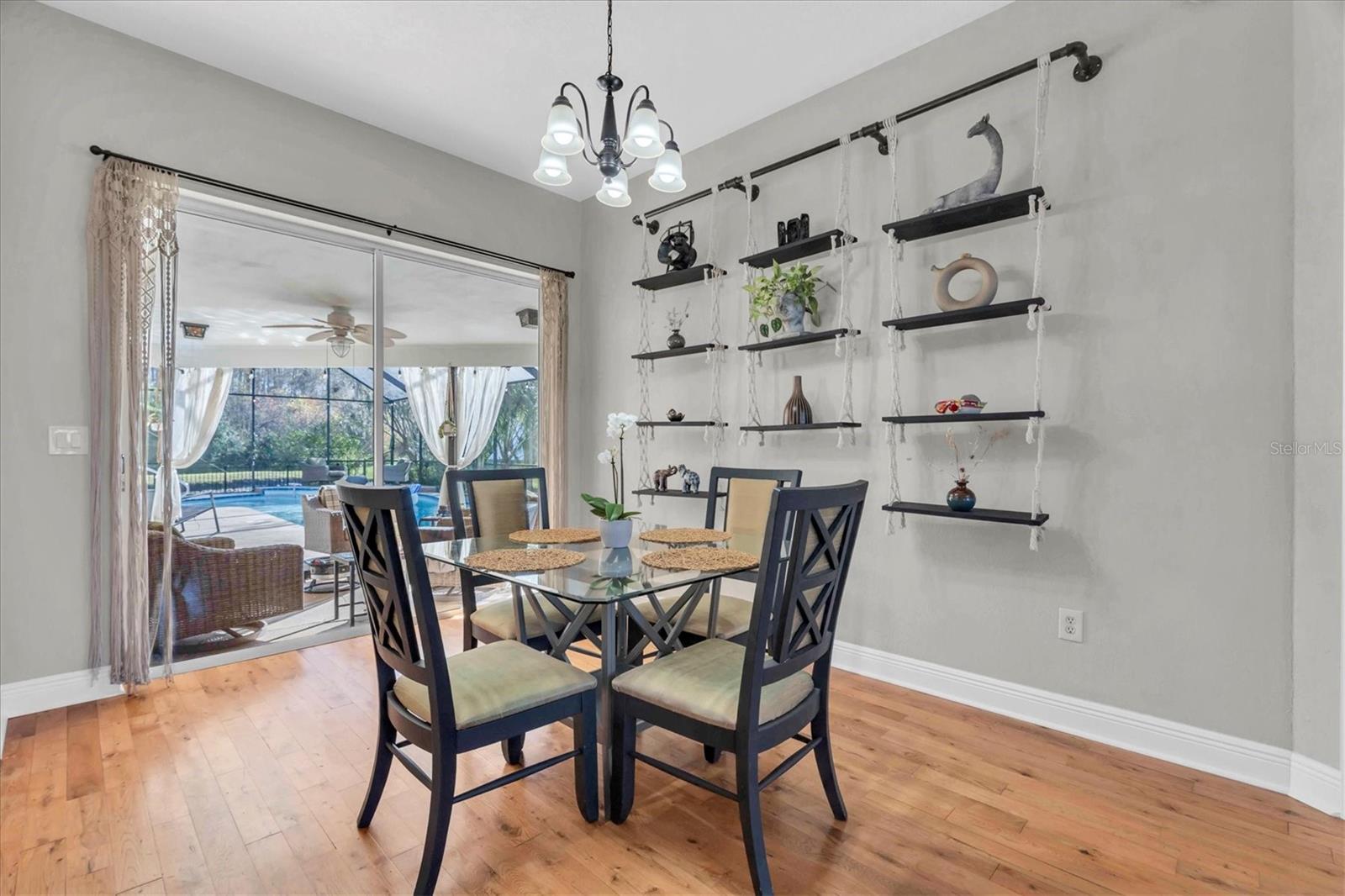 HUNTERS RIDGE - Residential