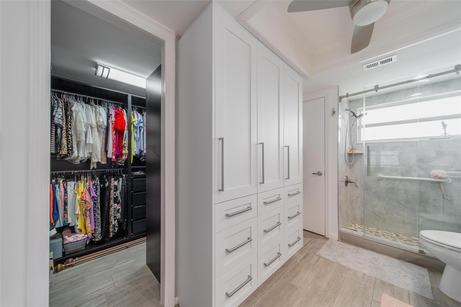 BAYWAY ISLES POINT BRITTANY ONE - Residential