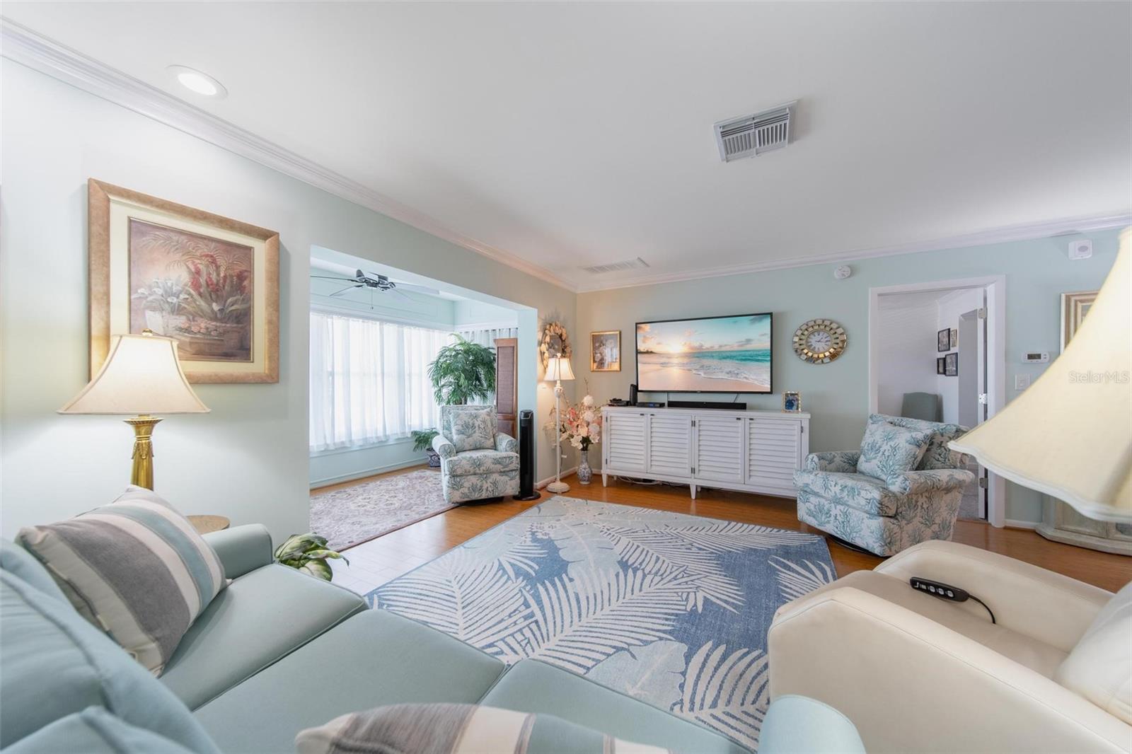 BAYWAY ISLES POINT BRITTANY ONE - Residential