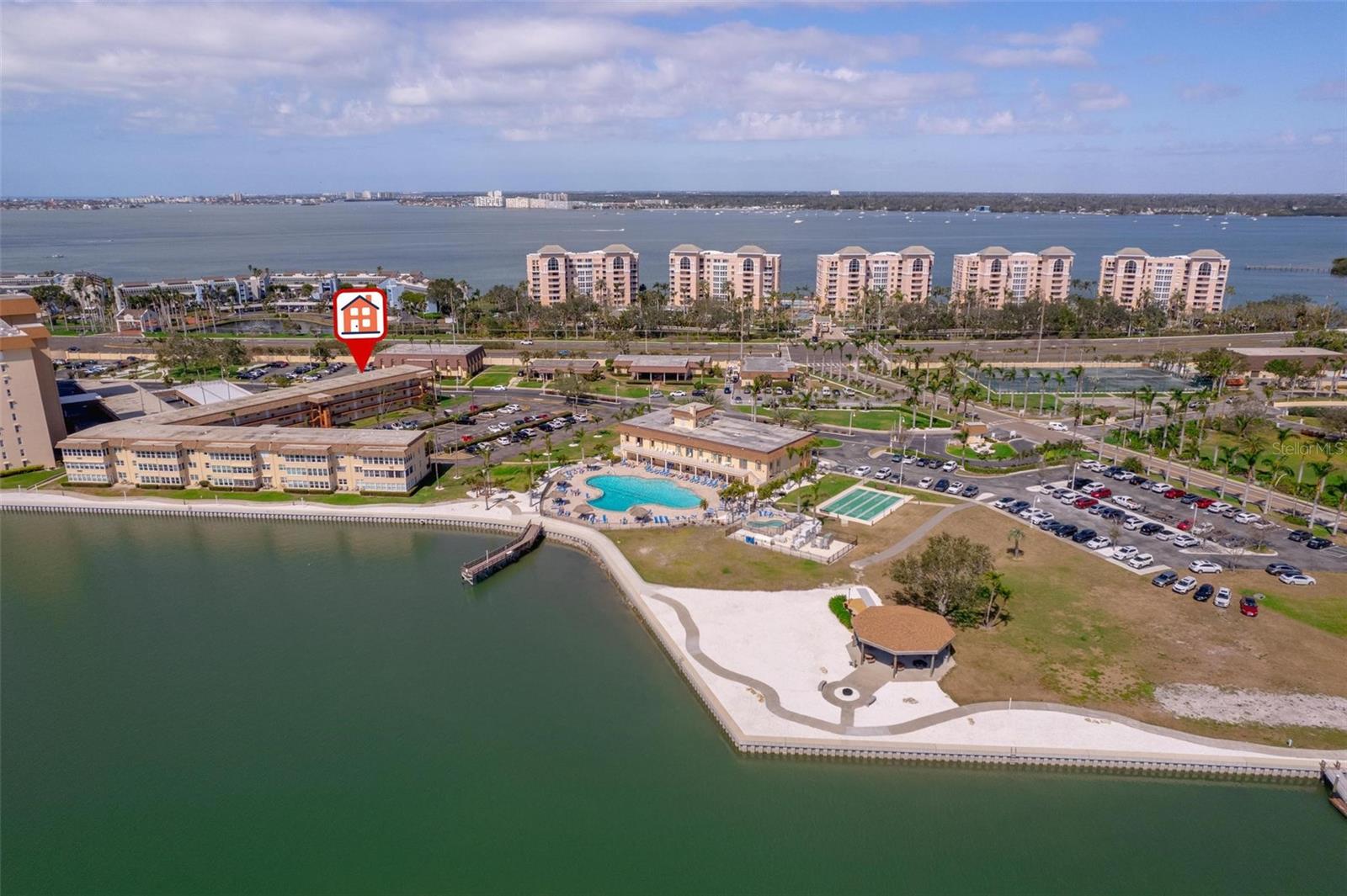 BAYWAY ISLES POINT BRITTANY ONE - Residential