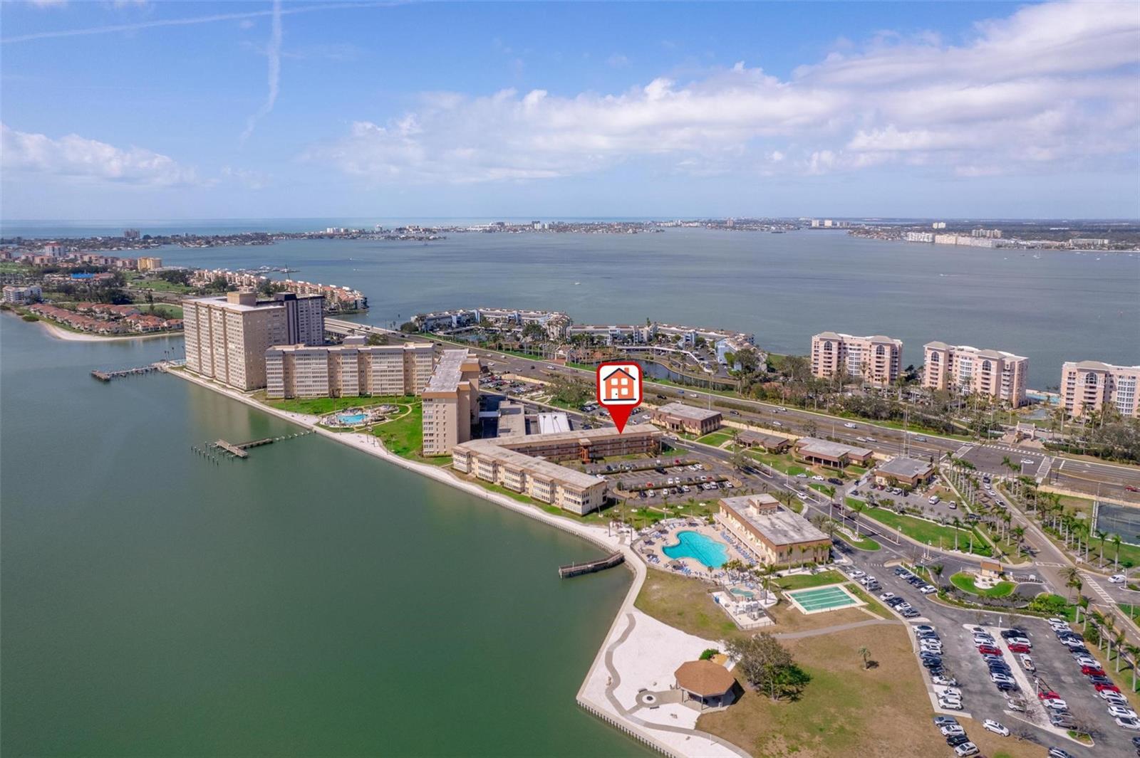 BAYWAY ISLES POINT BRITTANY ONE - Residential
