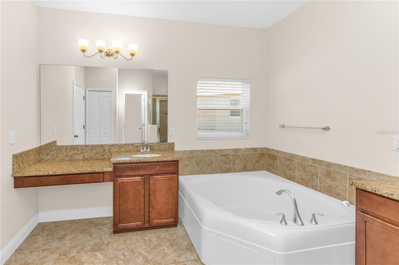 RIVER OAKS/ORMOND BEACH PH I - Residential