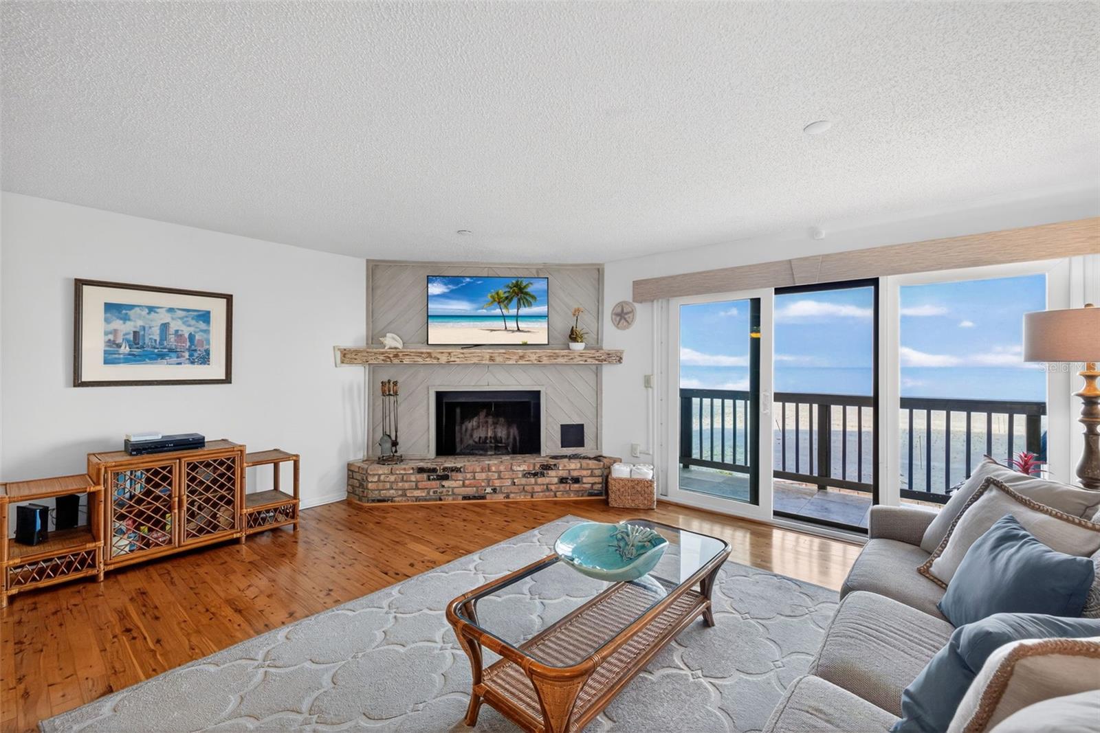 LE SCAMPI CONDO - Residential