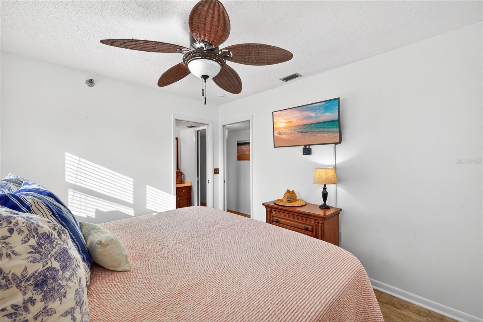 LE SCAMPI CONDO - Residential