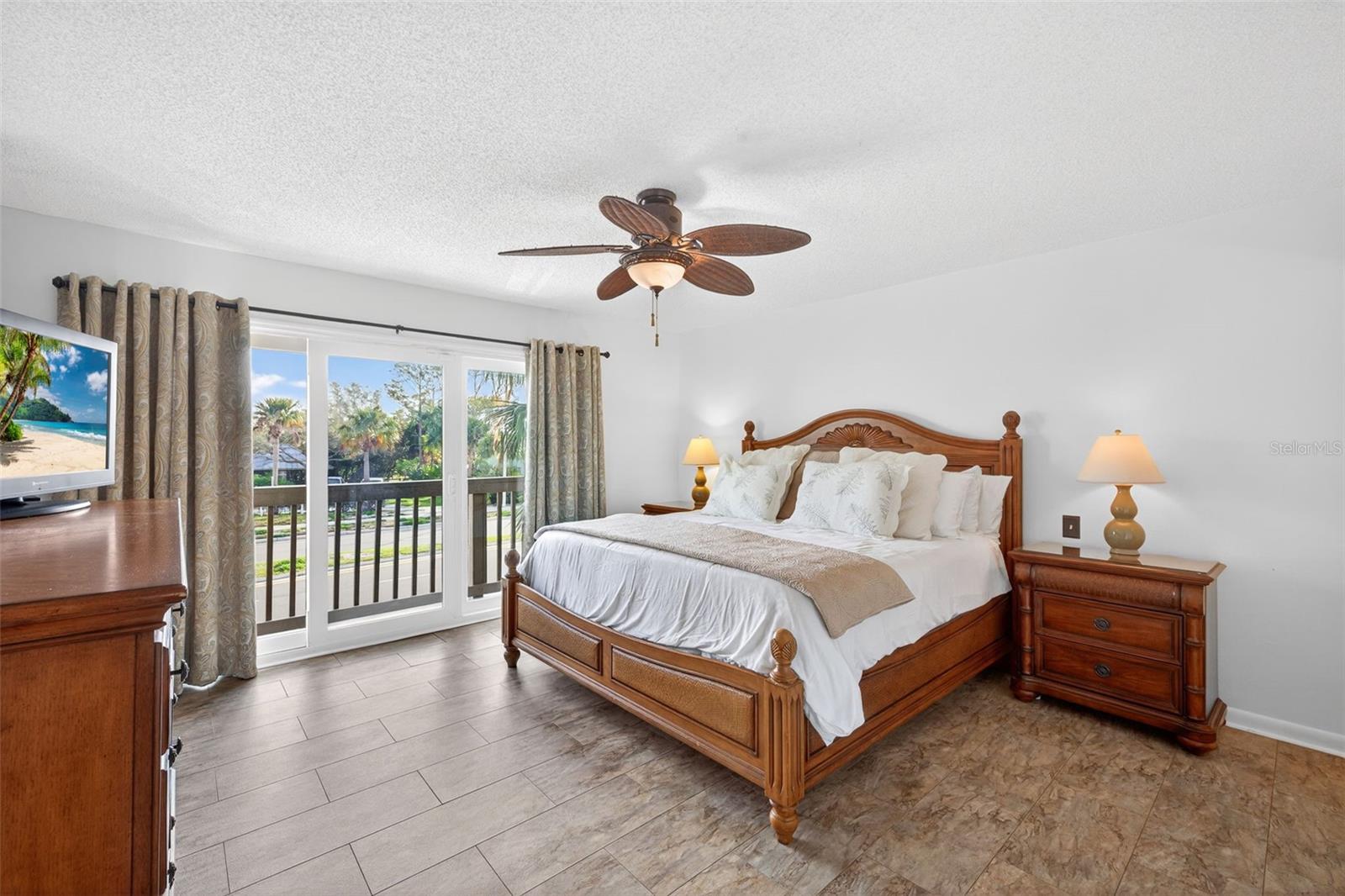 LE SCAMPI CONDO - Residential