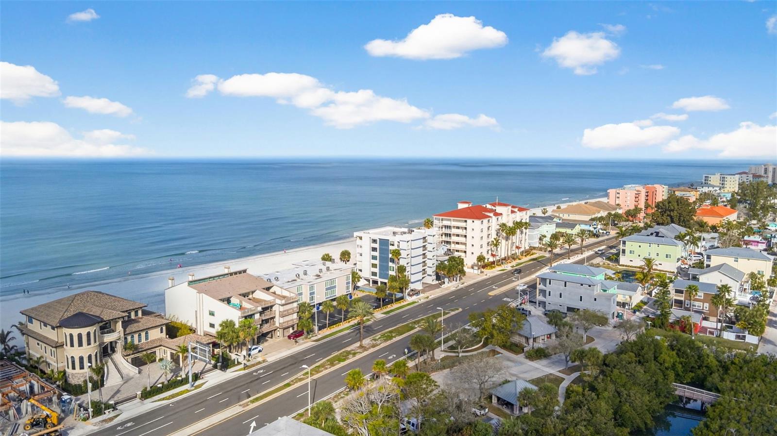 LE SCAMPI CONDO - Residential