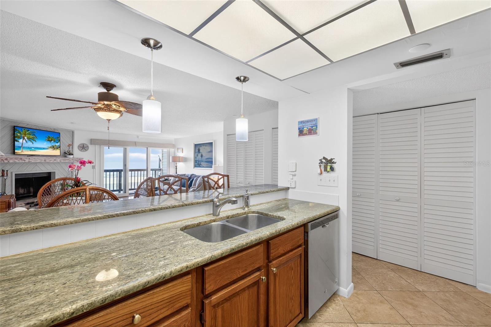 LE SCAMPI CONDO - Residential