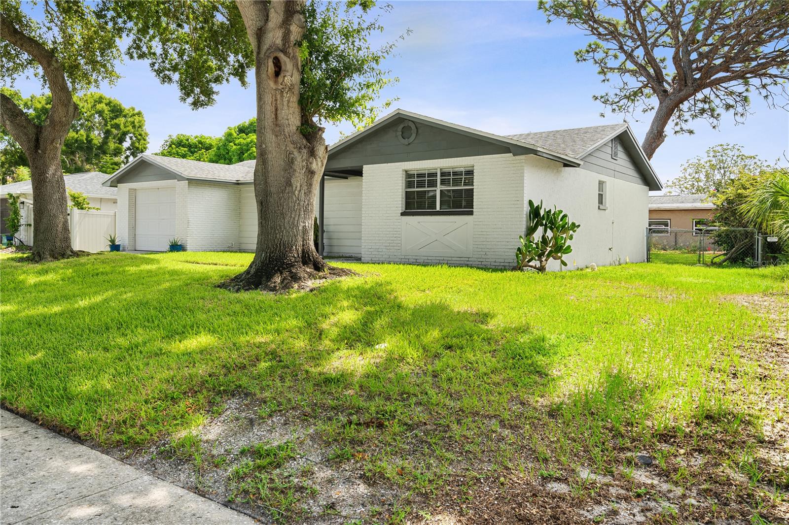 919 PENINSULA ROAD