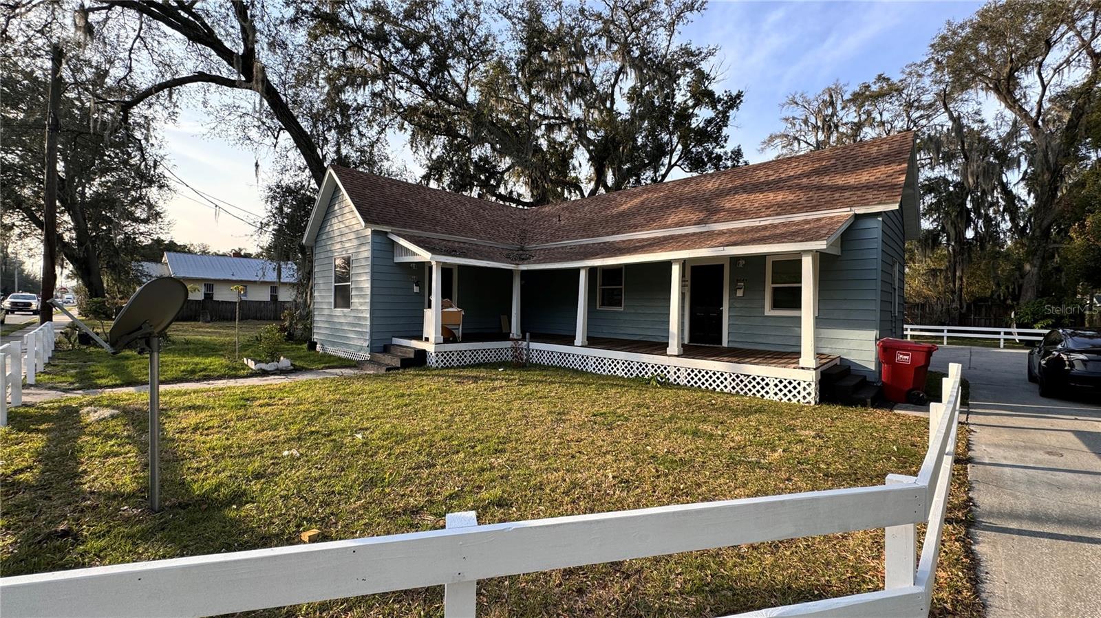 904 W Reynolds St, Plant City, FL 33563