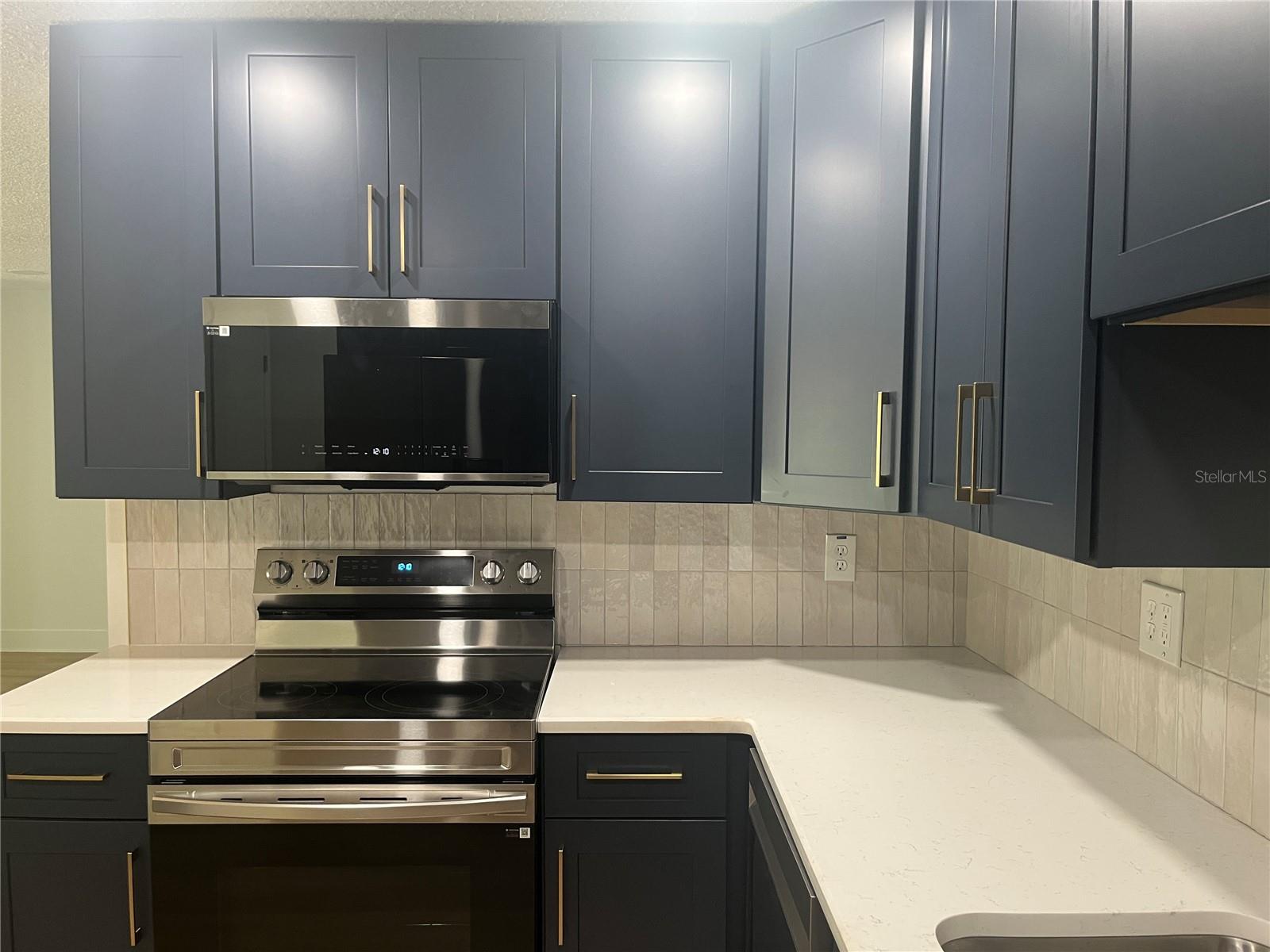 FAIR OAKS 4TH ADD - Residential Lease