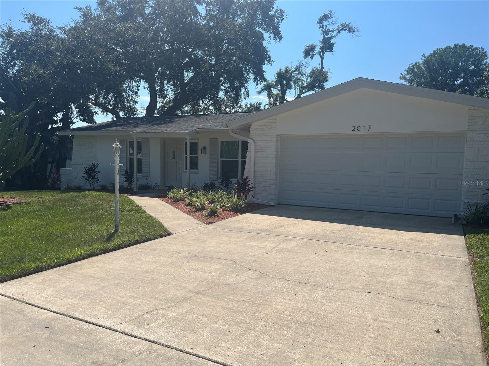 FAIR OAKS 4TH ADD - Residential Lease