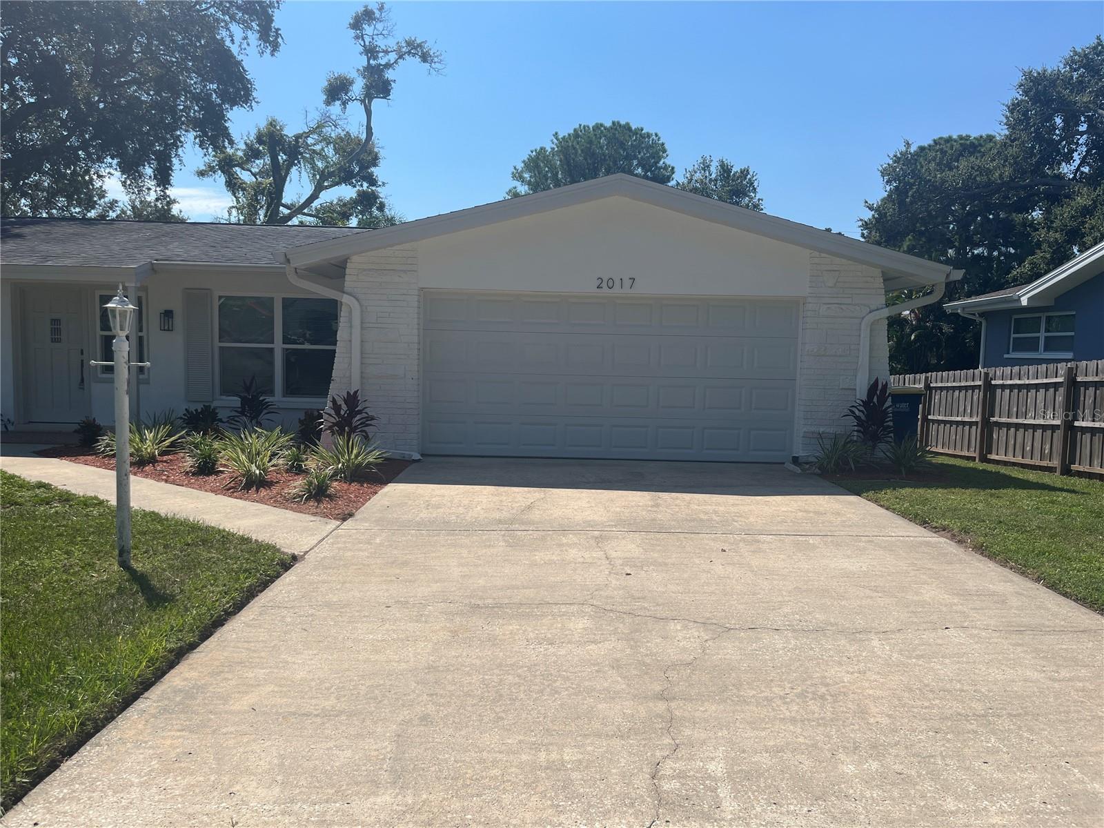 FAIR OAKS 4TH ADD - Residential Lease